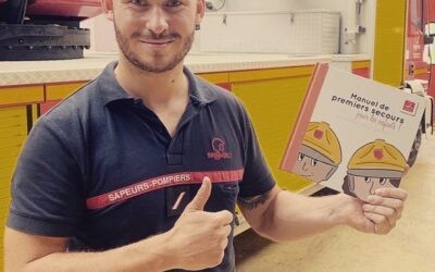 Un sapeur-pompier écrit un manuel de premiers secours pour les enfants
